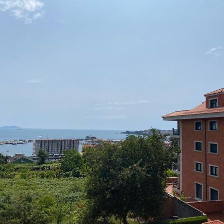 Apartamento Apartamento con vistas al mar, piscina y parking Sanxenxo Exterior foto